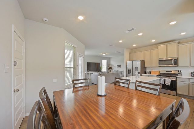 2930 Dixondale Drive, Fort Worth, TX 76108