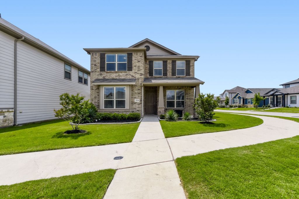 2930 Dixondale Drive, Fort Worth, TX 76108