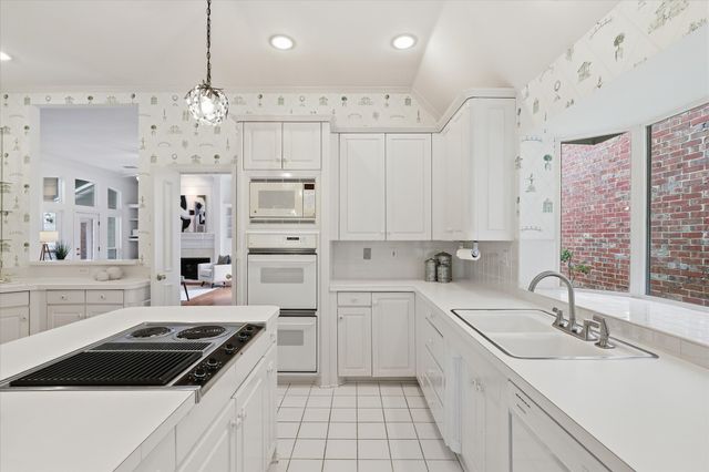 5750 Encore Drive, Dallas, TX 75240