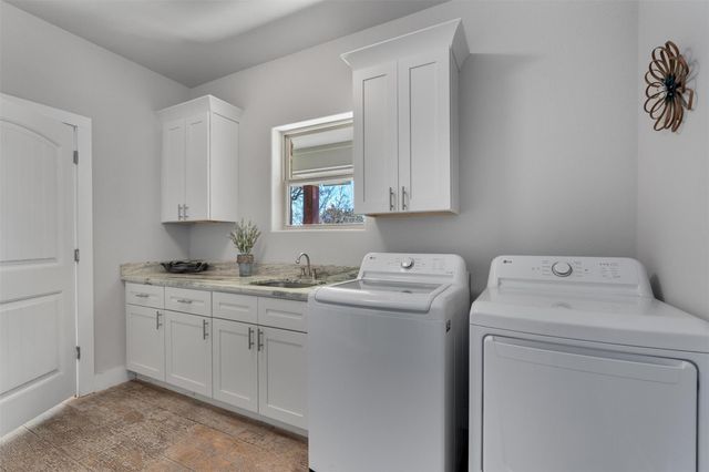 835 Sunny Slope RD, Liberty Hill, TX 78642