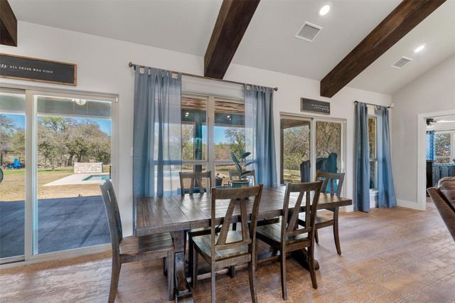 835 Sunny Slope RD, Liberty Hill, TX 78642