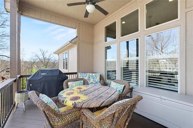 10514 NW 79th Place, Weatherby Lake, MO 64152