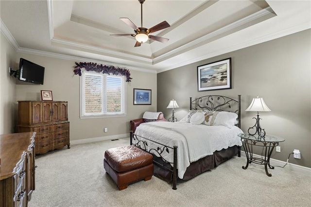 10514 NW 79th Place, Weatherby Lake, MO 64152