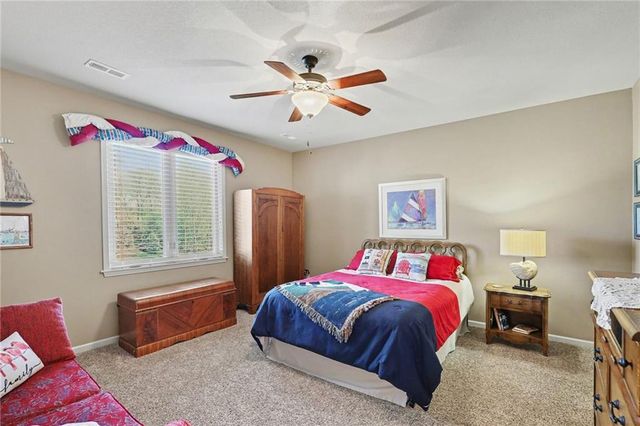 10514 NW 79th Place, Weatherby Lake, MO 64152