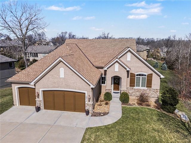 10514 NW 79th Place, Weatherby Lake, MO 64152