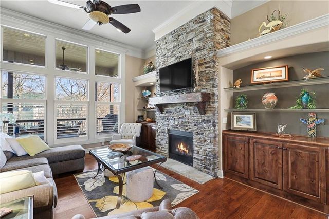 10514 NW 79th Place, Weatherby Lake, MO 64152