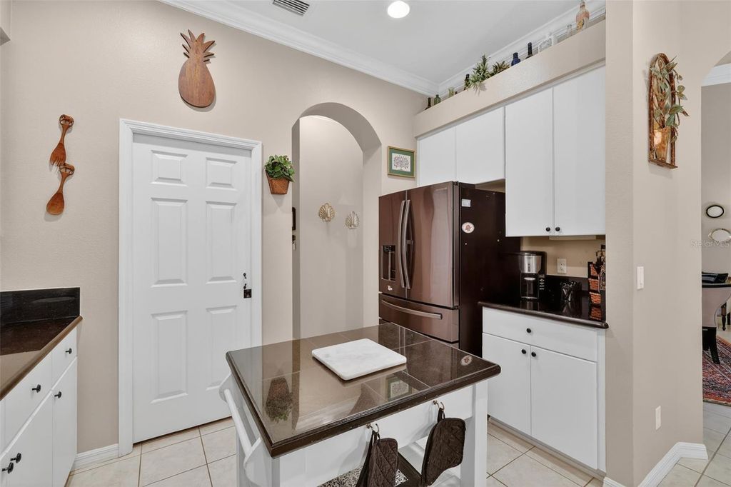 Image 23 of property listing at 5154 AURORA DRIVE, Leesburg, FL 34748