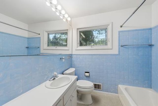 321 Hemlock Street S, Stillwater, MN 55082