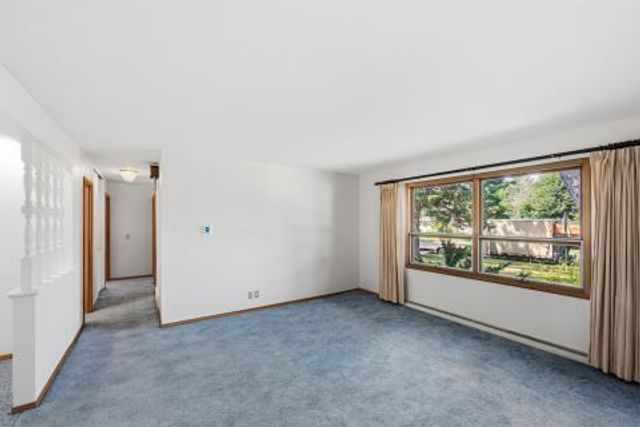 321 Hemlock Street S, Stillwater, MN 55082