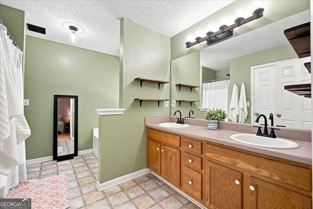 49 Headland Court, Rockmart, GA 30153