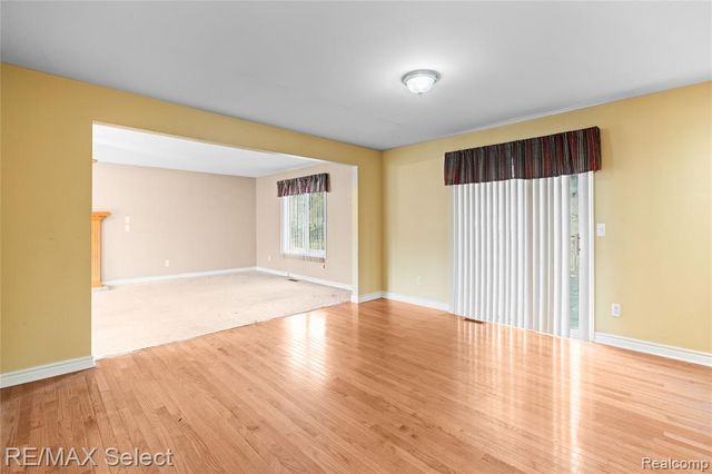 3948 Stoney Ridge Drive, Fort Gratiot, MI 48059