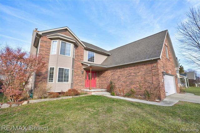 3948 Stoney Ridge Drive, Fort Gratiot, MI 48059