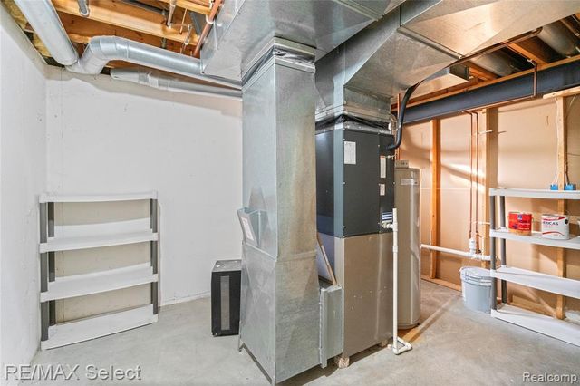 3948 Stoney Ridge Drive, Fort Gratiot, MI 48059