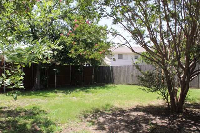 1903 N Floyd Road, Richardson, TX 75080