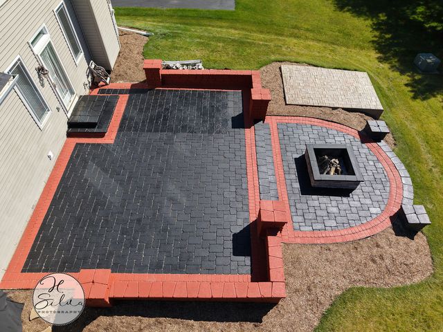 1410 Grand Pointe Boulevard, West Dundee, IL 60118