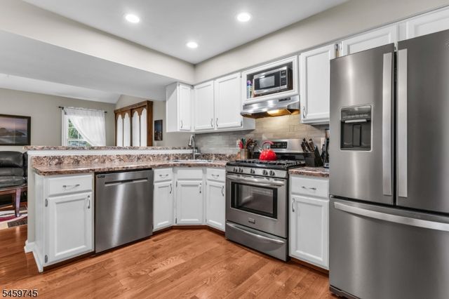 10 Metedeconk Rd, Howell Twp., NJ 07731