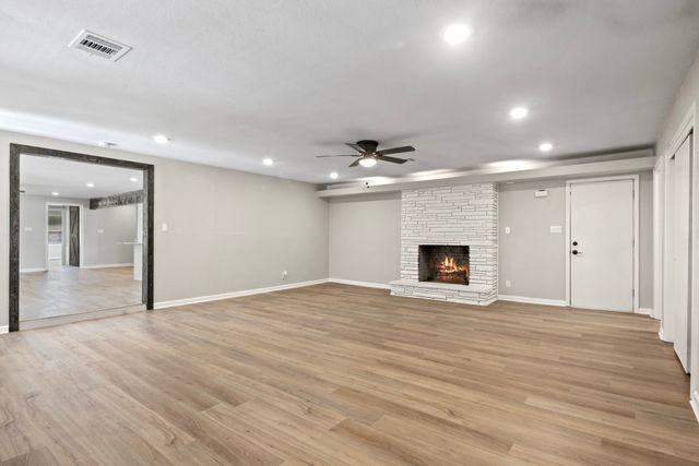 700 W Broadway Street, Winnsboro, TX 75494