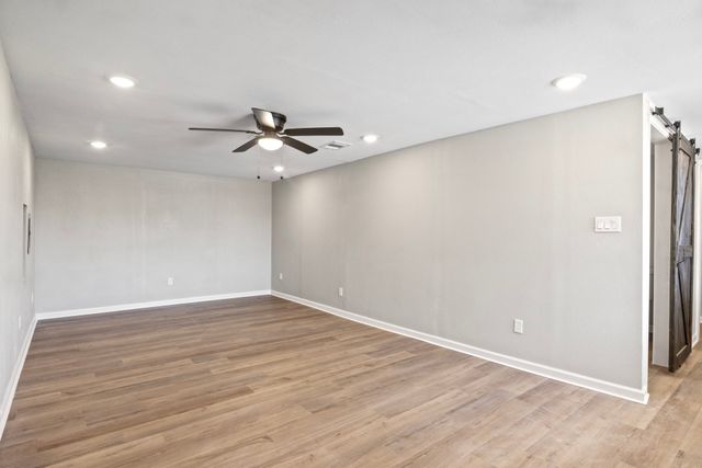 700 W Broadway Street, Winnsboro, TX 75494