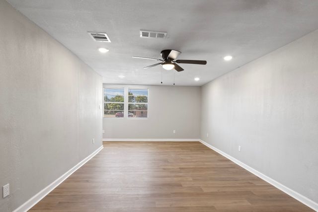 700 W Broadway Street, Winnsboro, TX 75494