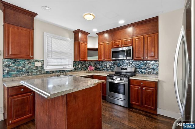 111 Ellington Street, East Orange, NJ 07017