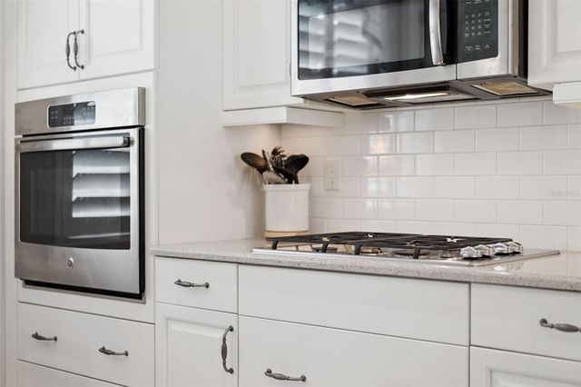 1353 RED CLOVER LANE, Deland, FL 32724