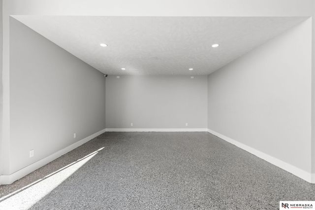 11919 N 184th Plaza, Bennington, NE 68007