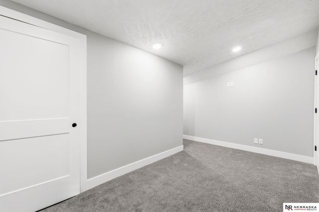 11919 N 184th Plaza, Bennington, NE 68007