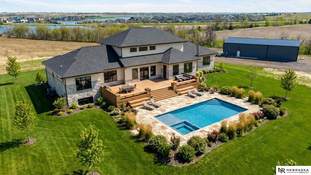 11919 N 184th Plaza, Bennington, NE 68007