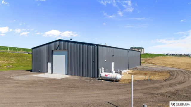11919 N 184th Plaza, Bennington, NE 68007