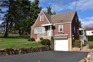 5601 Mifflin Rd, Lincoln Place, PA 15207