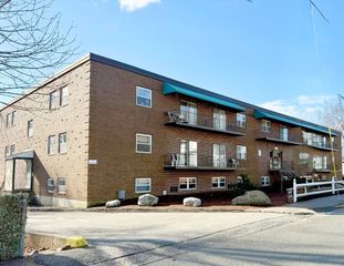 100 Water Street, Stoughton, MA 02072