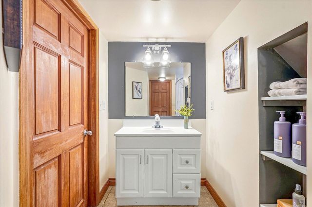 5230 Oconnell Drive, Mounds View, MN 55112