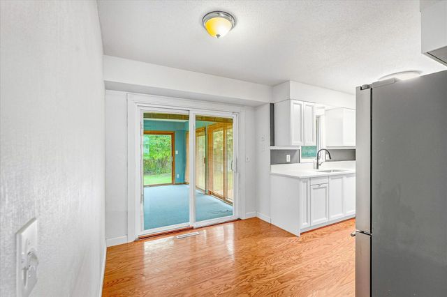 5230 Oconnell Drive, Mounds View, MN 55112