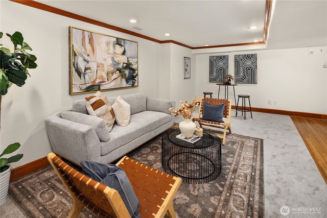 2459 24th Avenue E, Seattle, WA 98112