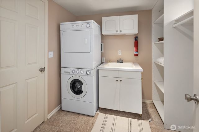 2459 24th Avenue E, Seattle, WA 98112