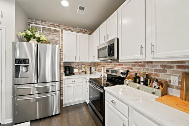 319 Flyway Road, Goose Creek, SC 29445