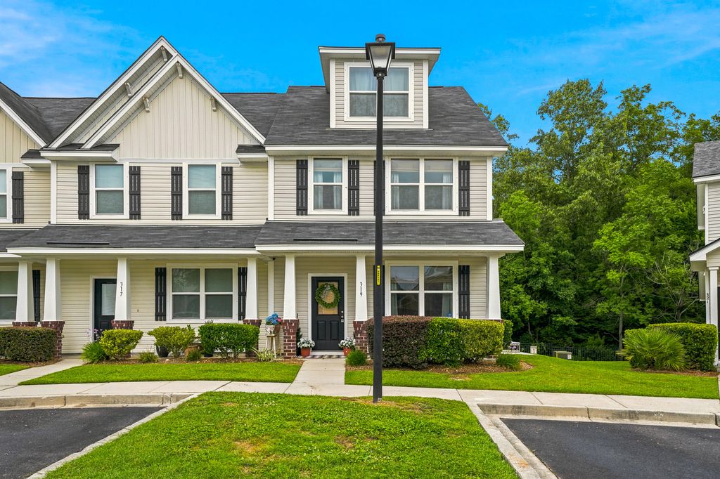 319 Flyway Road, Goose Creek, SC 29445
