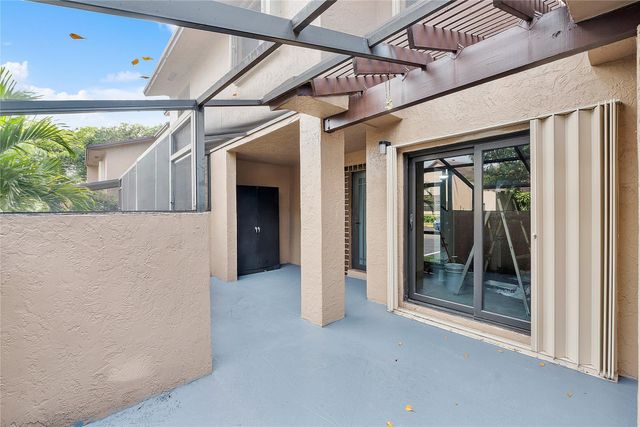 2157 NW 37TH 2157, Coconut Creek, FL 33066