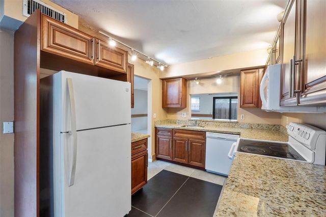 2157 NW 37TH 2157, Coconut Creek, FL 33066