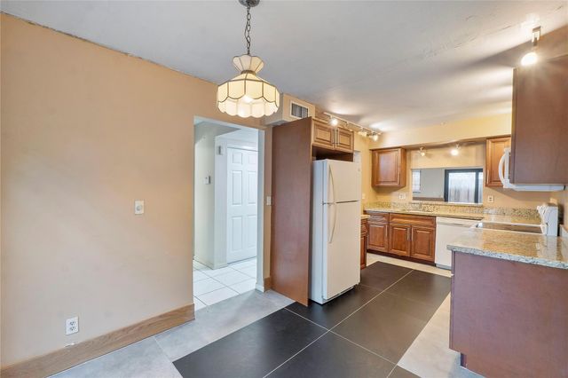 2157 NW 37TH 2157, Coconut Creek, FL 33066