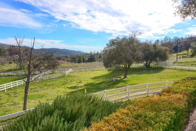 44755 Savage Road, Coarsegold, CA 93614