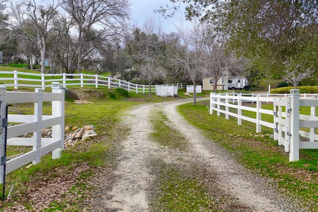 44755 Savage Road, Coarsegold, CA 93614