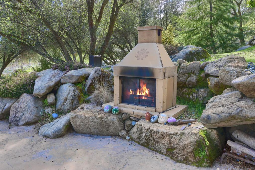 44755 Savage Road, Coarsegold, CA 93614