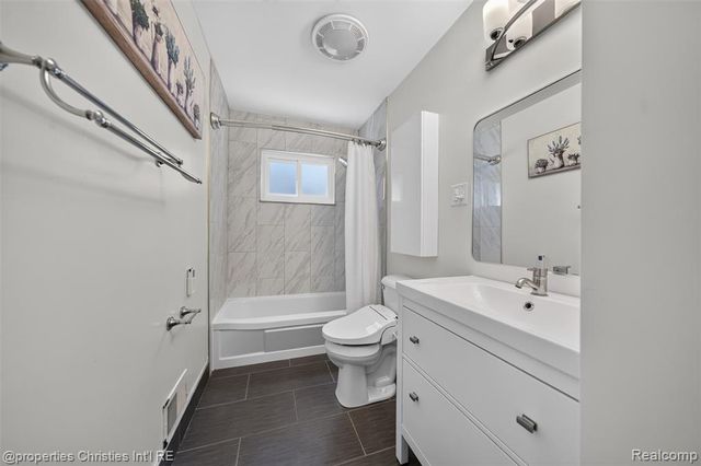 27856 Lenox Avenue, Madison Heights, MI 48071