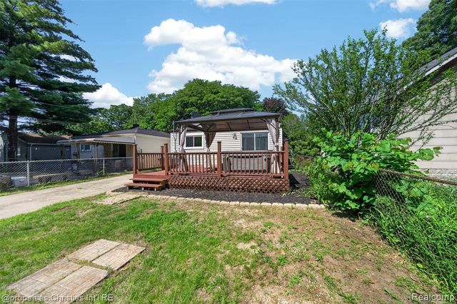 27856 Lenox Avenue, Madison Heights, MI 48071