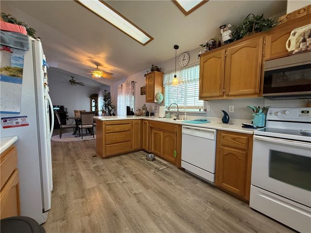 2553 Hillcrest Park Drive, Bullhead City, AZ 86429