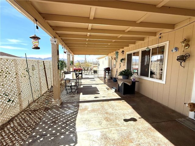 2553 Hillcrest Park Drive, Bullhead City, AZ 86429