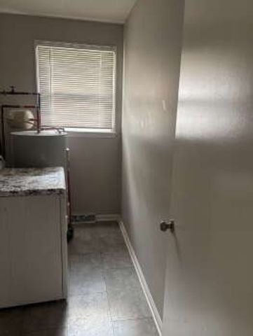 1322 Shady Lawn Dr, Clarksville, TN 37043