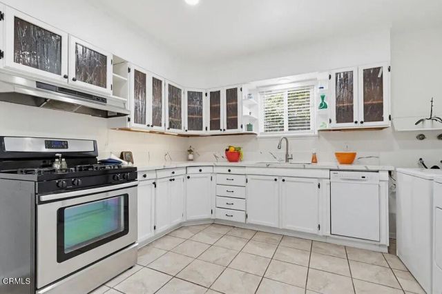 1608 N Grand Oaks Avenue, Pasadena, CA 91104