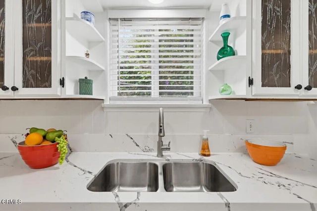 1608 N Grand Oaks Avenue, Pasadena, CA 91104